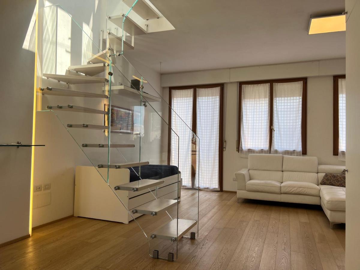 Apartamento Rooftop In Historical Center Bolonia Exterior foto